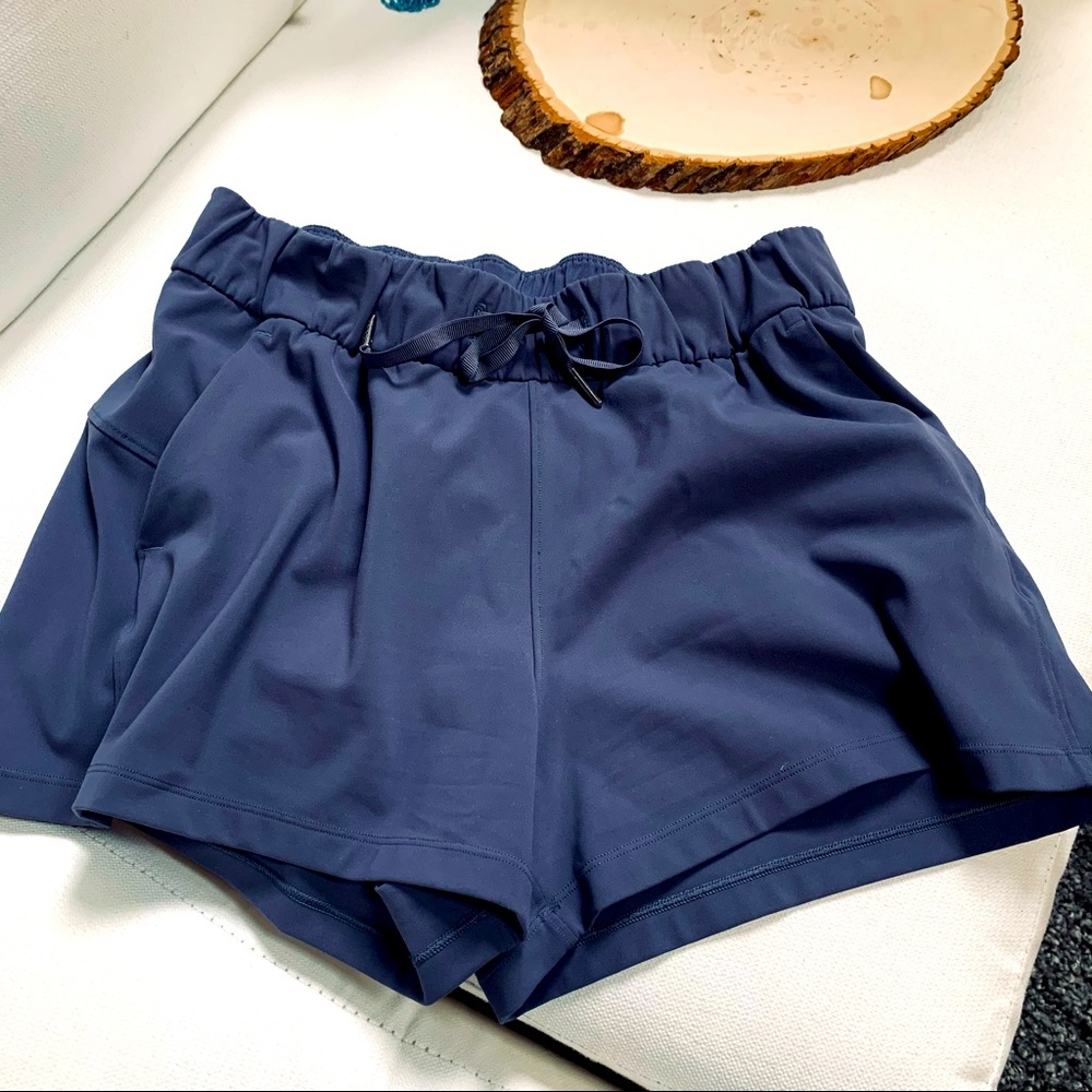 Lululemon side Pocket Athleisure Shorts Gray/Blue